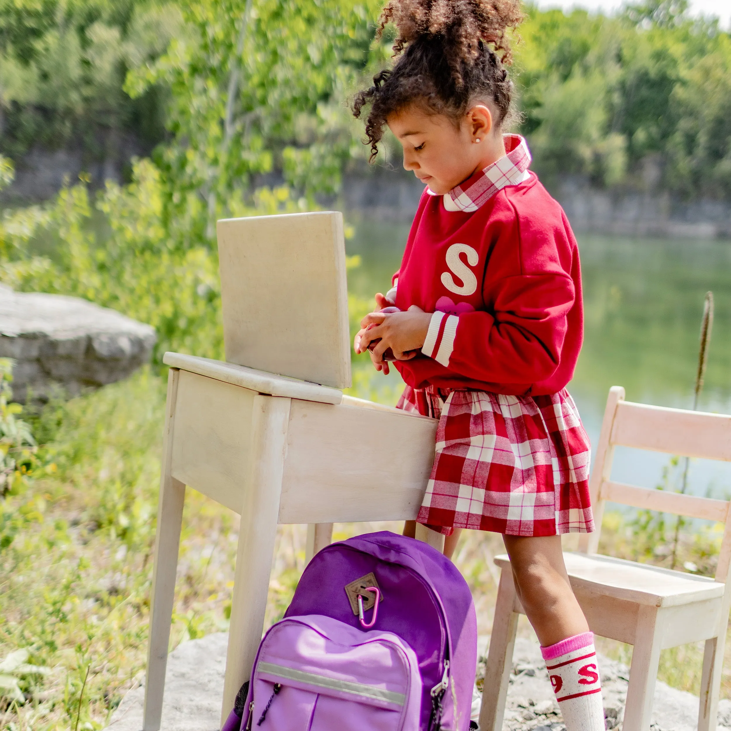 Jupe rouge à plis et à carreaux en flanelle, enfant || Plaid red pleated skirt in flannel, child